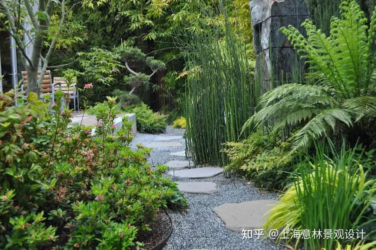 我区高速公路环岛绿化工程
